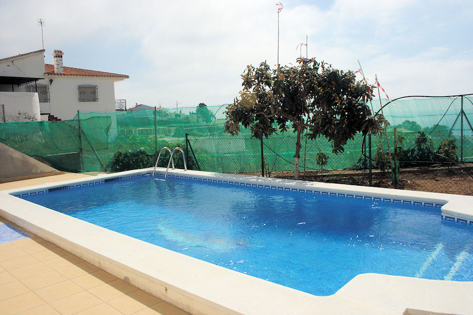 Villa for rent  Benajarafe